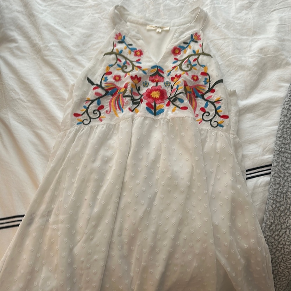 Embroidered dress size S